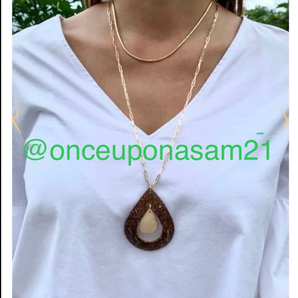 🔥 NWT Necklace Pendant Necklace Coconut Necklace Natural Boho Necklace